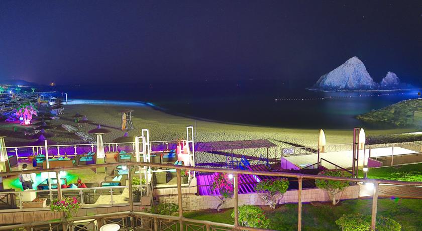 Sandy Beach Hotel & Resort — Фуджейра, Об'єднані Арабські Емірати мініатюра 45