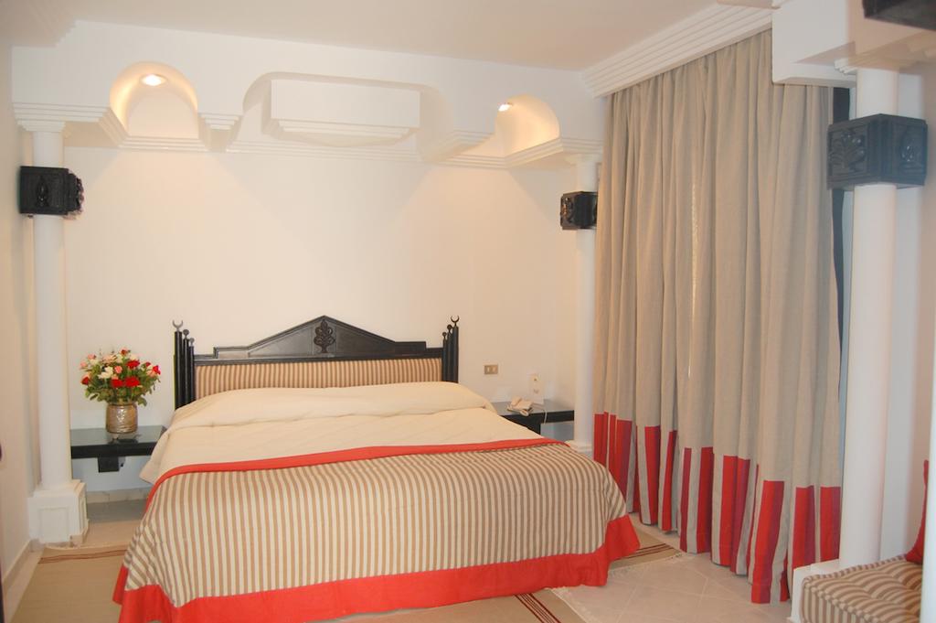 Cesar Thalasso — о. Джерба, Туніс мініатюра 71