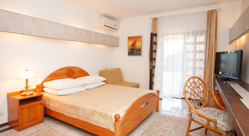 Admiral Hotel — Будванськая Рівʼєра, Чорногорія мініатюра 8