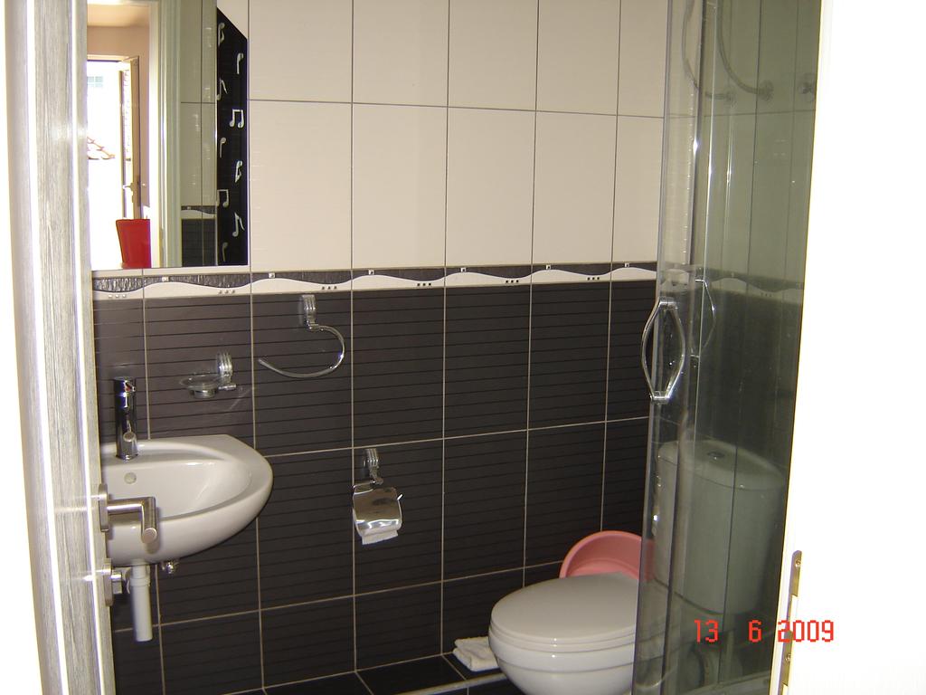 Ratko Beсiс Apartmani — Будванськая Рівʼєра, Чорногорія мініатюра 15
