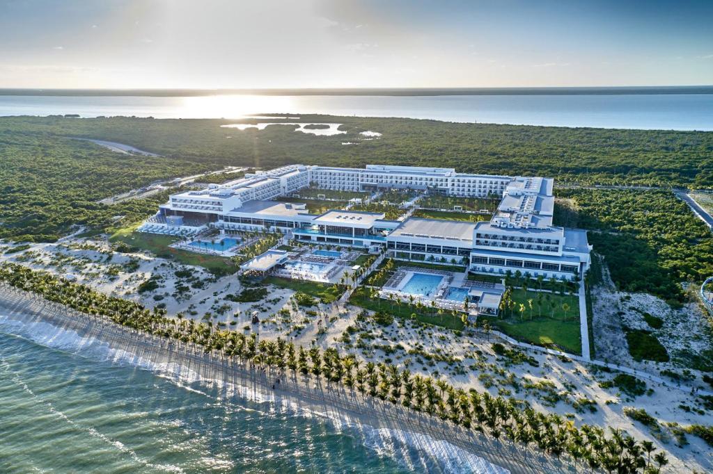 Riu Latino Hotel — Канкун, Мексика мініатюра 10