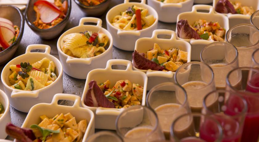 Sofitel Dubai Jumeirah Beach — Дубаї, Об'єднані Арабські Емірати мініатюра 146