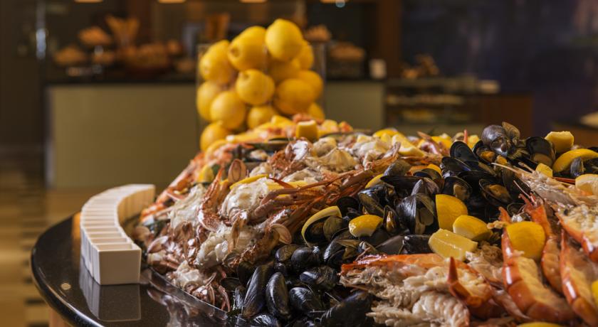 Sofitel Dubai Jumeirah Beach — Дубаї, Об'єднані Арабські Емірати мініатюра 147