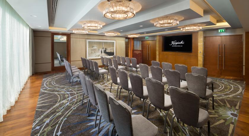Kempinski Hotel Mall of the Emirates — Дубаї, Об'єднані Арабські Емірати мініатюра 97