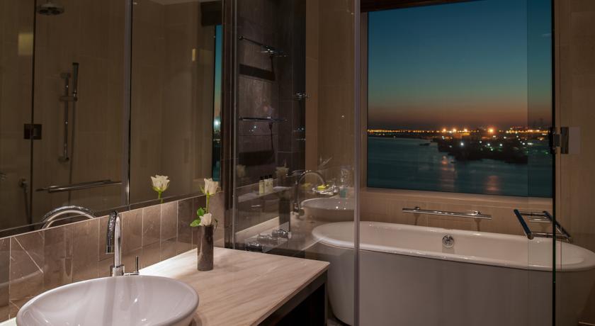 Intercontinental Dubai Festival City — Дубаї, Об'єднані Арабські Емірати мініатюра 148