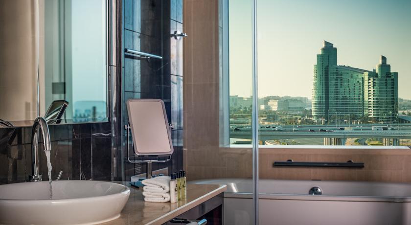 Intercontinental Dubai Festival City — Дубаї, Об'єднані Арабські Емірати мініатюра 169