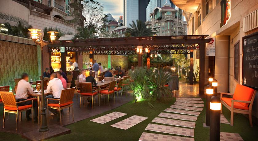 Swissotel Al Murooj Dubai — Дубаї, Об'єднані Арабські Емірати мініатюра 227