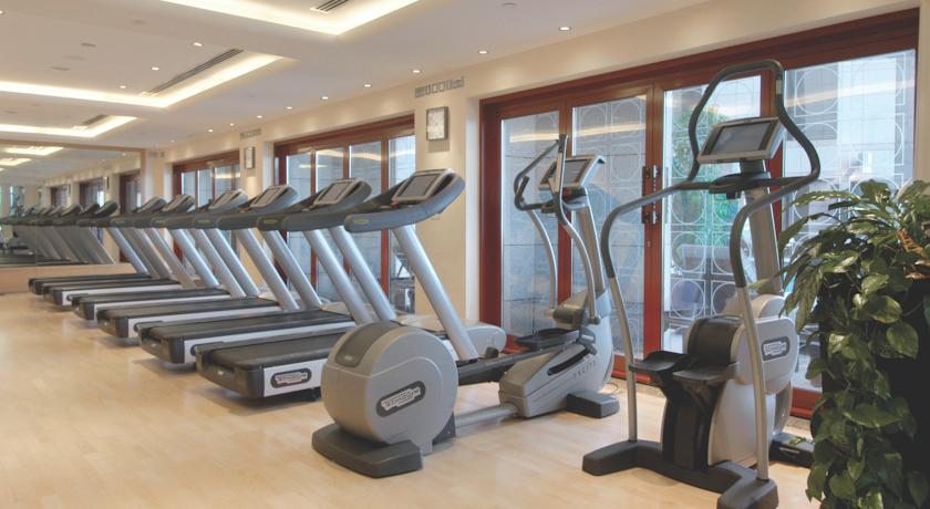 Fairmont Dubai — Дубаї, Об'єднані Арабські Емірати мініатюра 171
