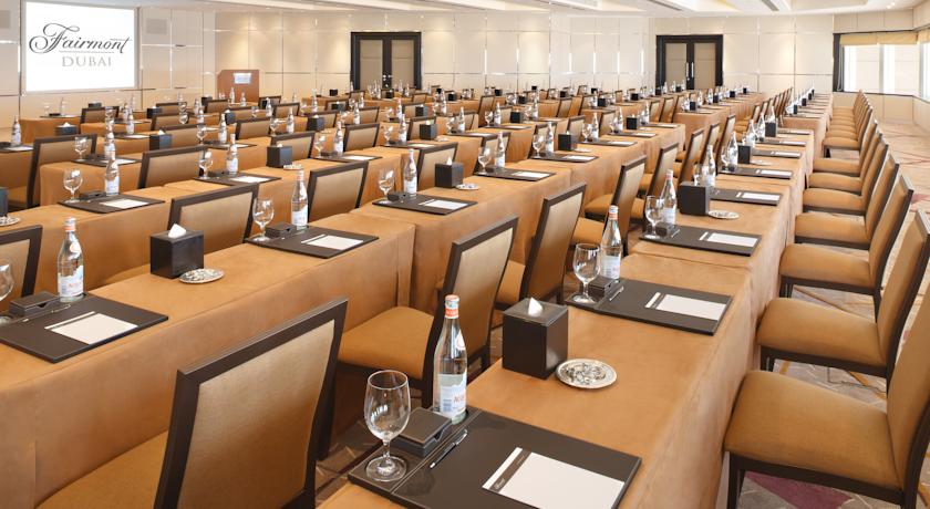 Fairmont Dubai — Дубаї, Об'єднані Арабські Емірати мініатюра 191