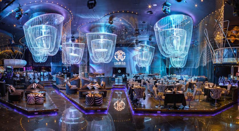 Fairmont Dubai — Дубаї, Об'єднані Арабські Емірати мініатюра 198