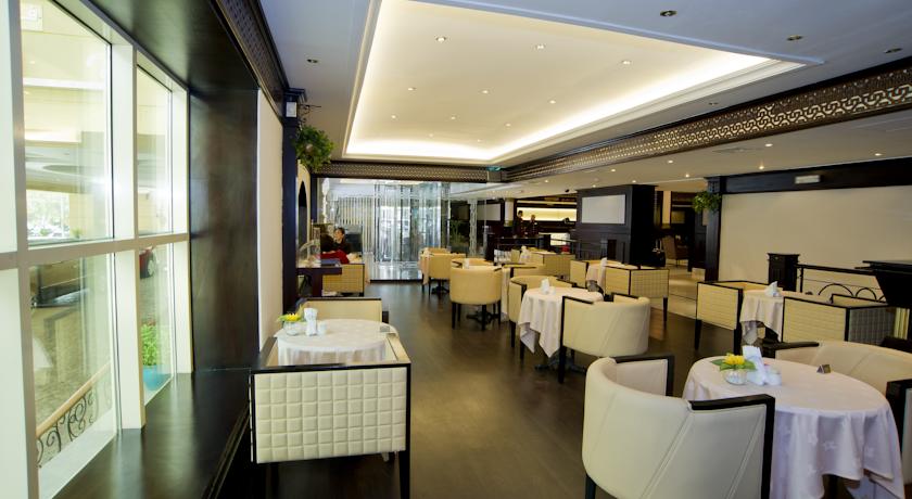 Carlton Tower Hotel — Дубаї, Об'єднані Арабські Емірати мініатюра 34