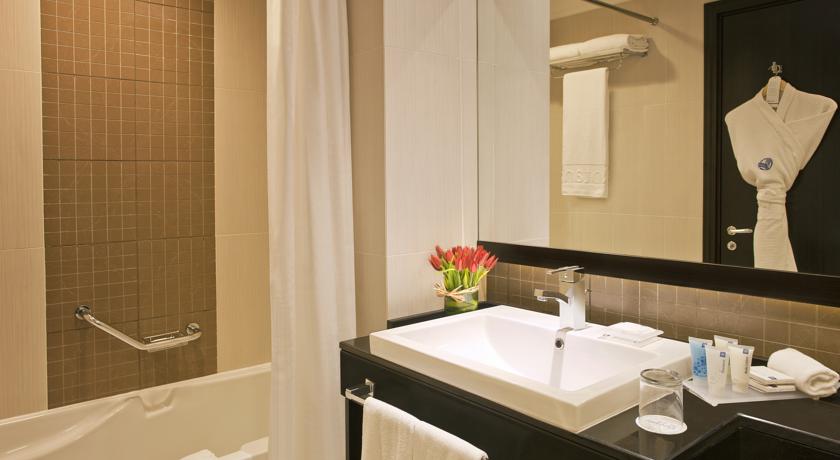 Towers Rotana Hotel — Дубаї, Об'єднані Арабські Емірати мініатюра 147
