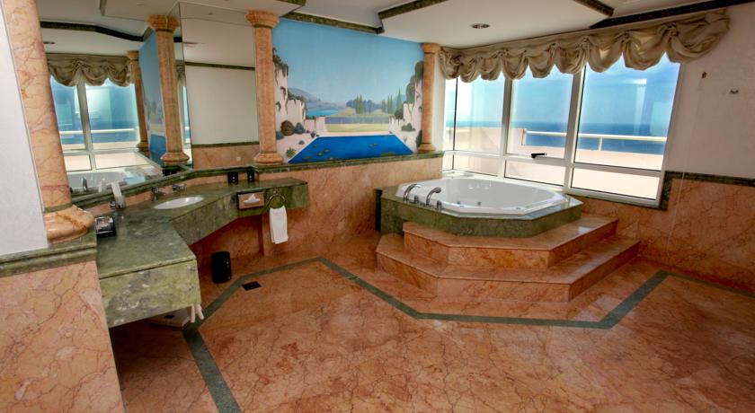 Ramada by Wyndham Beach Hotel Ajman — Аджман, Об'єднані Арабські Емірати мініатюра 34