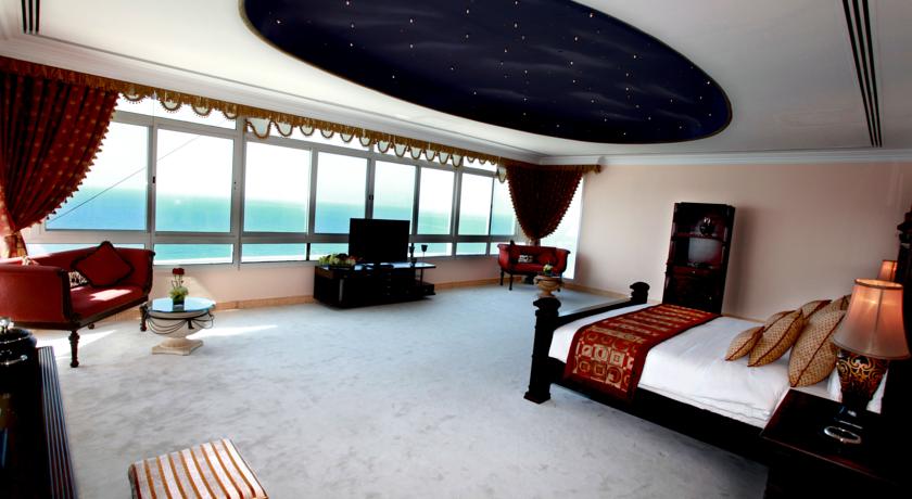Ramada by Wyndham Beach Hotel Ajman — Аджман, Об'єднані Арабські Емірати мініатюра 39