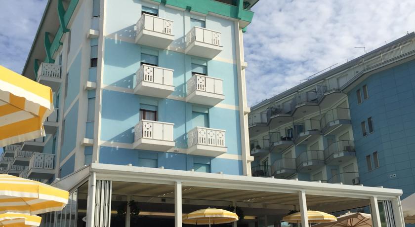 Capitol Hotel — о. Вентотене, Італія мініатюра 24