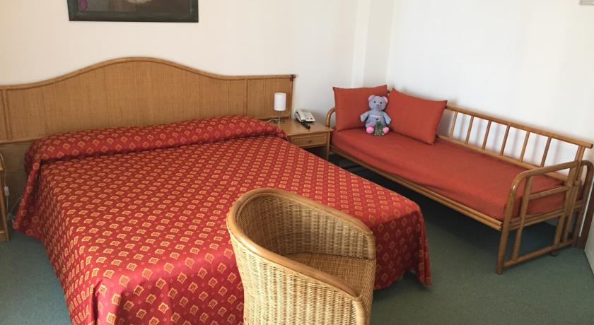 Capitol Hotel — о. Вентотене, Італія мініатюра 27