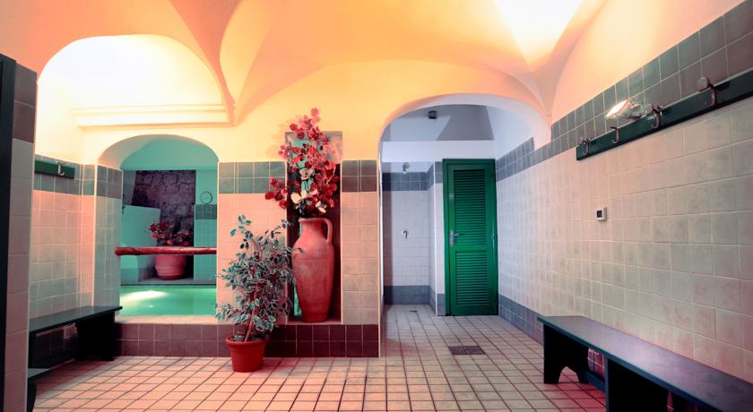 Victoria Park Hotel — о. Іскья, Італія мініатюра 17