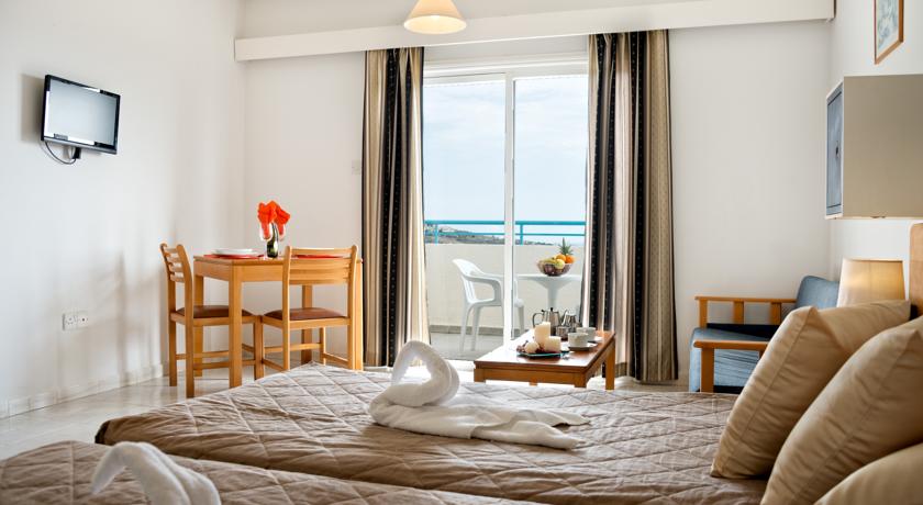 Sunny Hill Hotel Apartments — Пафос, Кіпр мініатюра 32