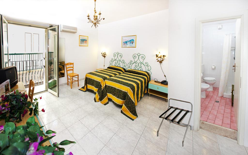 Da Peppe Hotel Letojanni — Таорміна, Італія мініатюра 13