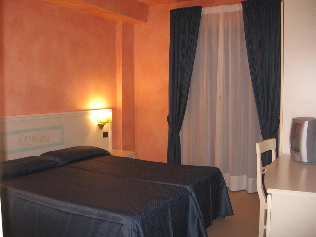 Kalos Hotel — о. Сицилія, Італія мініатюра 6