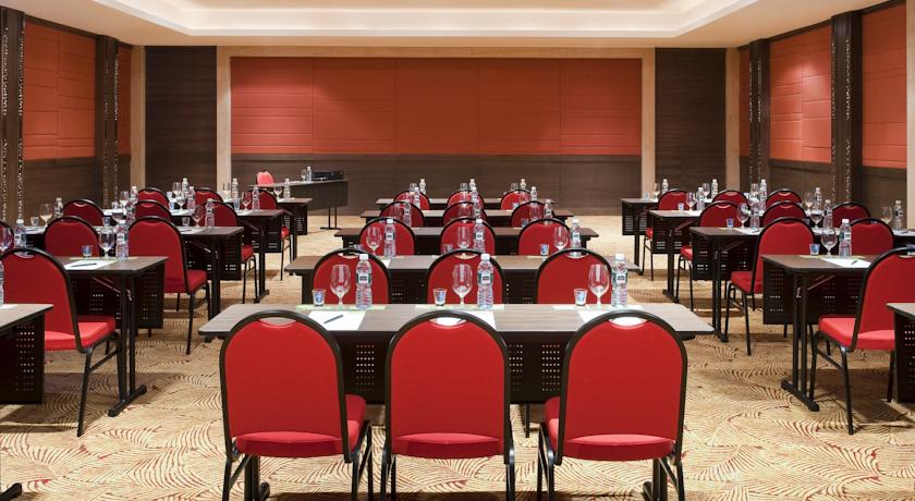 Radisson Resort & Suites Phuket — о. Пхукет, Таїланд мініатюра 24