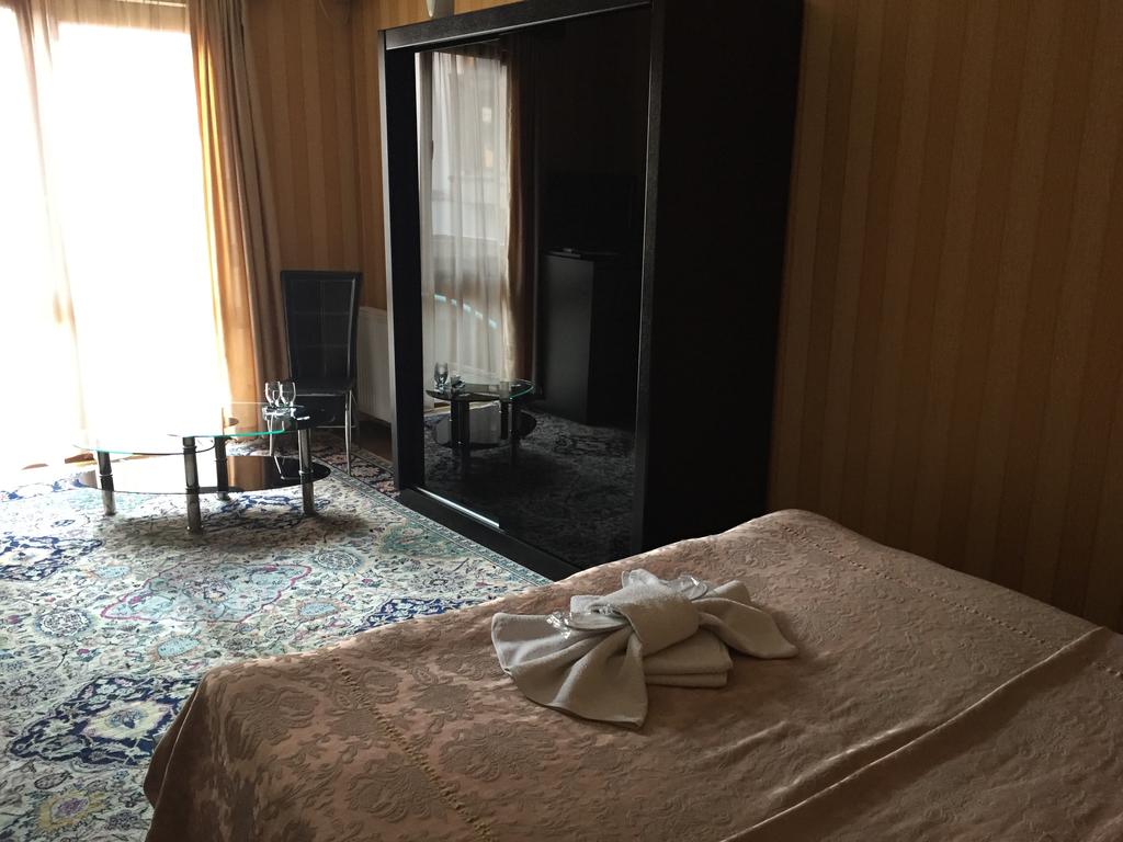 Danisimo Hotel — Тбілісі, Грузія мініатюра 32