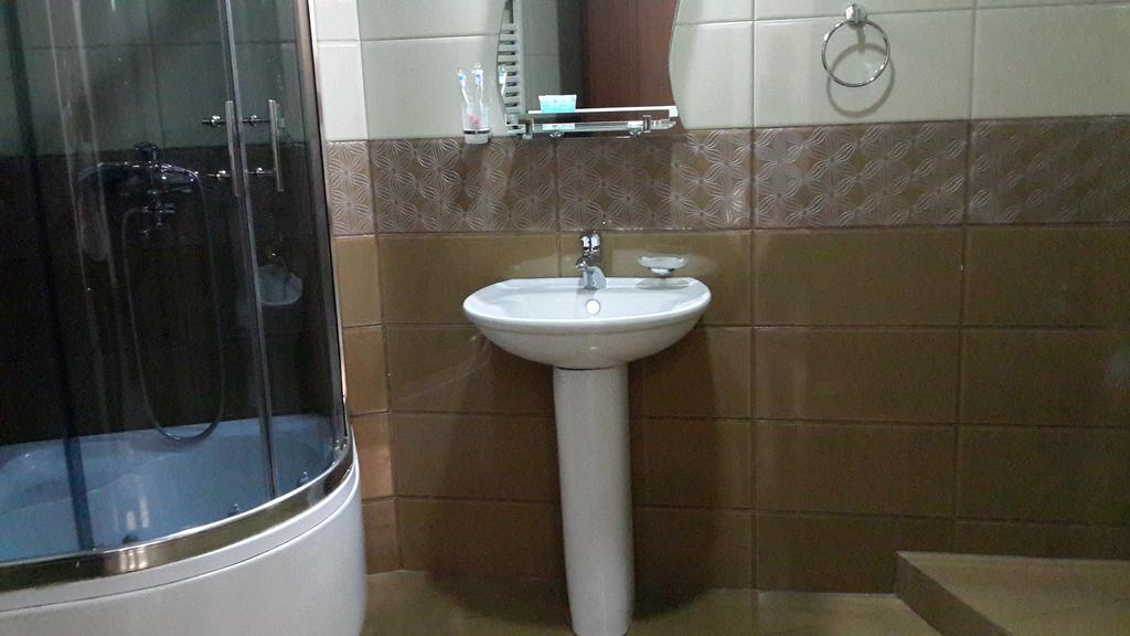 Danisimo Hotel — Тбілісі, Грузія мініатюра 34