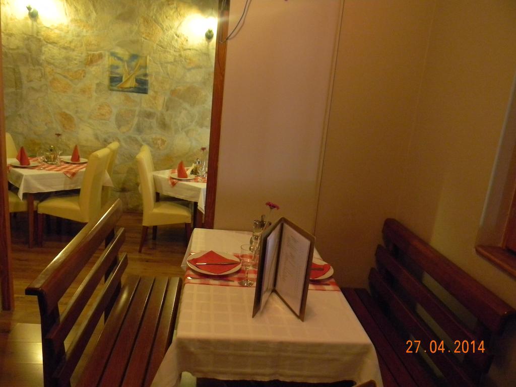 Galia Hotel — Прчань, Чорногорія мініатюра 36