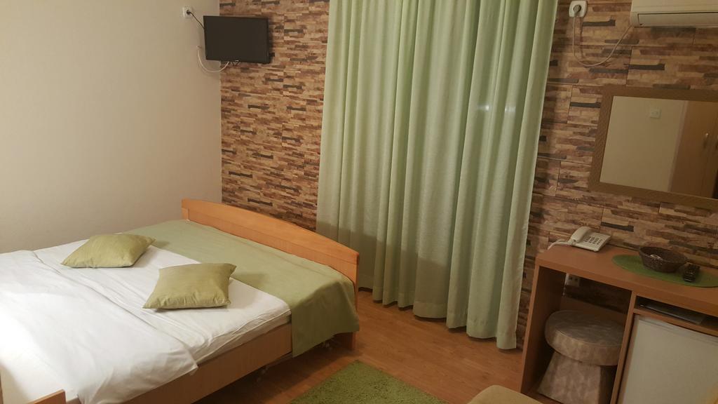 Galia Hotel — Прчань, Чорногорія мініатюра 39