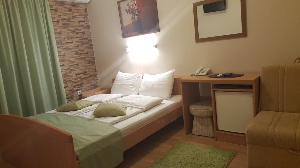 Galia Hotel — Прчань, Чорногорія мініатюра 43