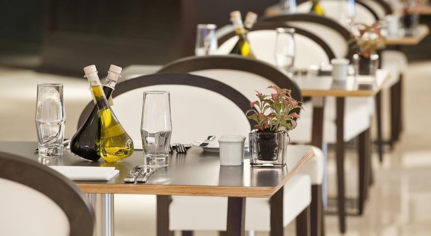 JA Ocean View Hotel — Дубаї, Об'єднані Арабські Емірати мініатюра 197