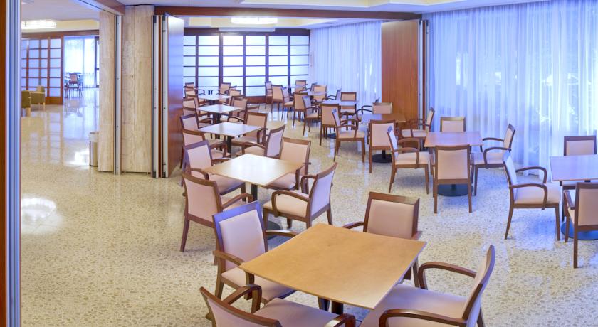 Oasis Park & Spa Hotel — Ллорет-де-Мар, Іспанія мініатюра 15