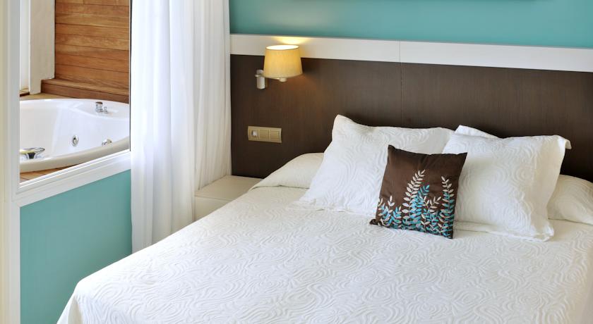 Oasis Park & Spa Hotel — Ллорет-де-Мар, Іспанія мініатюра 33