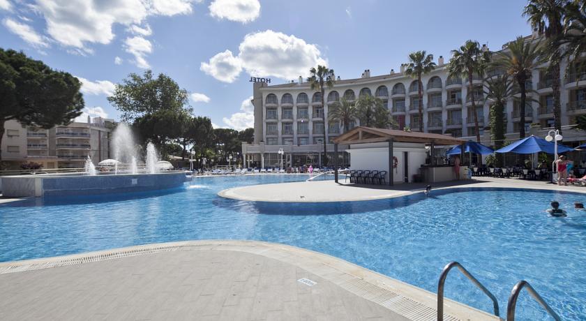 Best Cambrils — Коста Дорада, Іспанія мініатюра 7