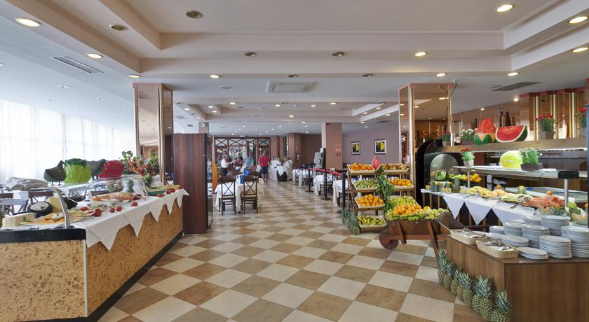 Best Cambrils — Коста Дорада, Іспанія мініатюра 20