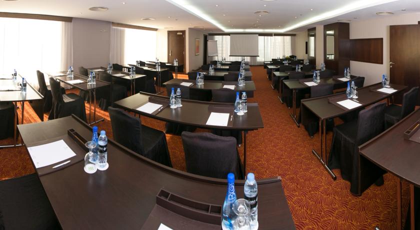 Mercure Dubai Barsha Heights Hotel Suites & Apartments — Дубаї, Об'єднані Арабські Емірати мініатюра 138