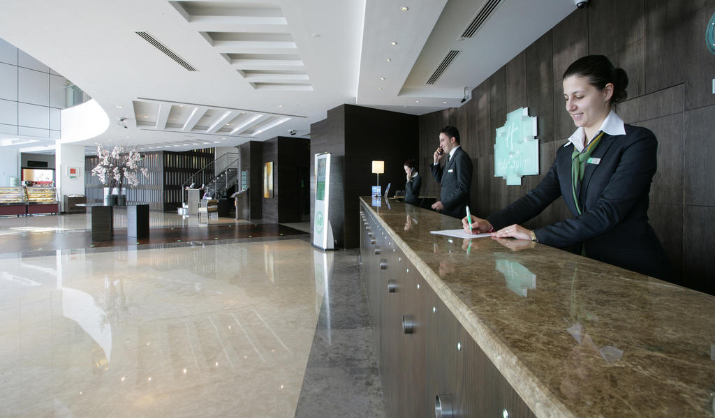 Holiday Inn Abu Dhabi — Абу Дабі, Об'єднані Арабські Емірати мініатюра 9