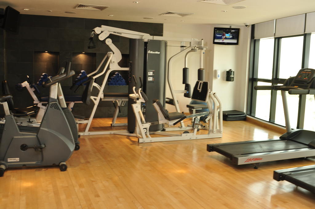 Holiday Inn Abu Dhabi — Абу Дабі, Об'єднані Арабські Емірати мініатюра 14