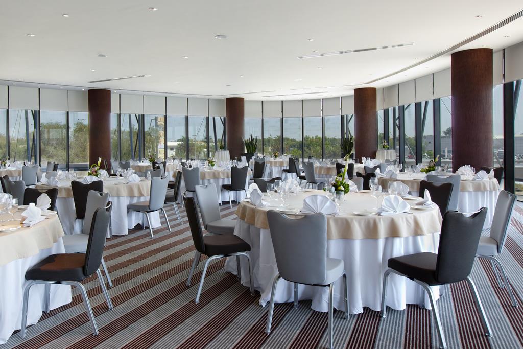 Holiday Inn Abu Dhabi — Абу Дабі, Об'єднані Арабські Емірати мініатюра 29