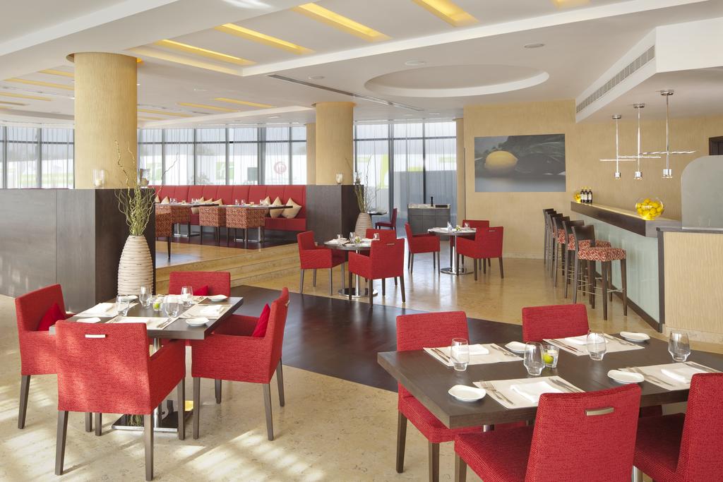 Holiday Inn Abu Dhabi — Абу Дабі, Об'єднані Арабські Емірати мініатюра 30