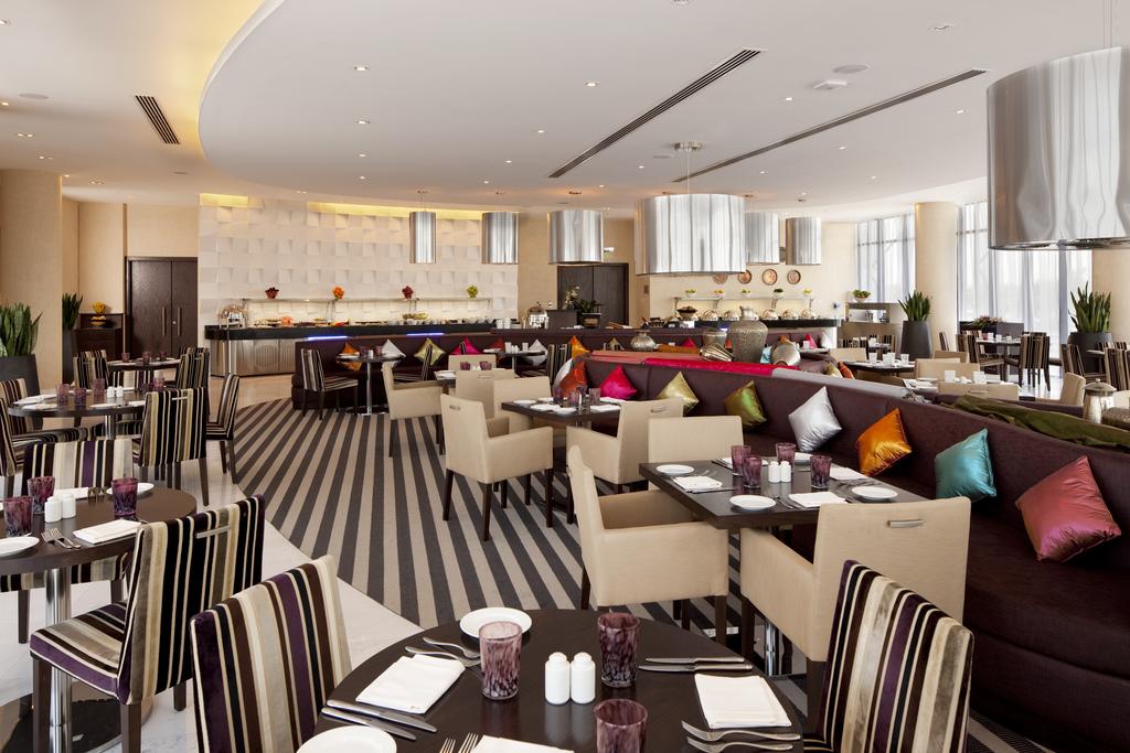 Holiday Inn Abu Dhabi — Абу Дабі, Об'єднані Арабські Емірати мініатюра 34