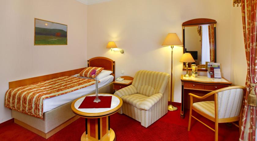 Neapol Hotel Health Spa Hotel — Маріанські Лазнe, Чехія мініатюра 12