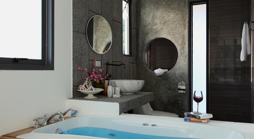 Surintra Boutique Resort — о. Пхукет, Таїланд мініатюра 19