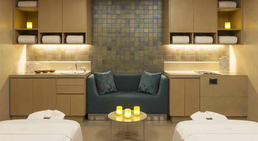 Sheraton Dubai Mall of the Emirates Hotel — Дубаї, Об'єднані Арабські Емірати мініатюра 195