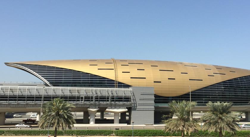 Sheraton Dubai Mall of the Emirates Hotel — Дубаї, Об'єднані Арабські Емірати мініатюра 198