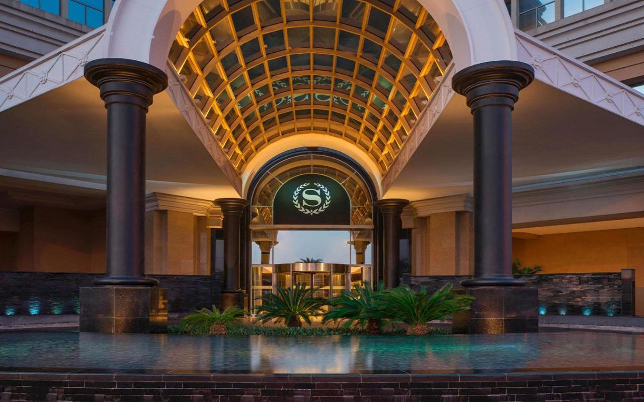 Sheraton Dubai Mall of the Emirates Hotel — Дубаї, Об'єднані Арабські Емірати мініатюра 201