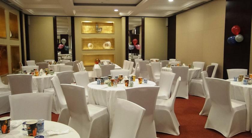 Ramada by Wyndham Dubai Deira — Дубаї, Об'єднані Арабські Емірати мініатюра 27