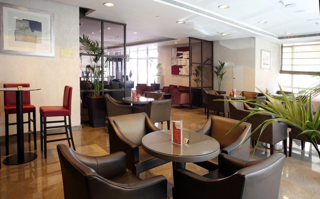 Ramada Downtown Abu Dhabi — Абу Дабі, Об'єднані Арабські Емірати мініатюра 24