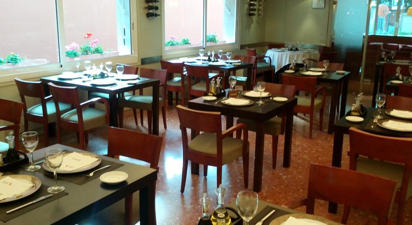 Atiram Tres Torres Hotel — Барселона, Іспанія мініатюра 6