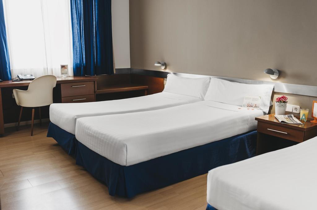 Atiram Tres Torres Hotel — Барселона, Іспанія мініатюра 33